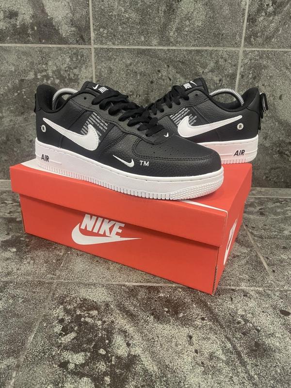 Nike air force 1 low cost white red black 2025