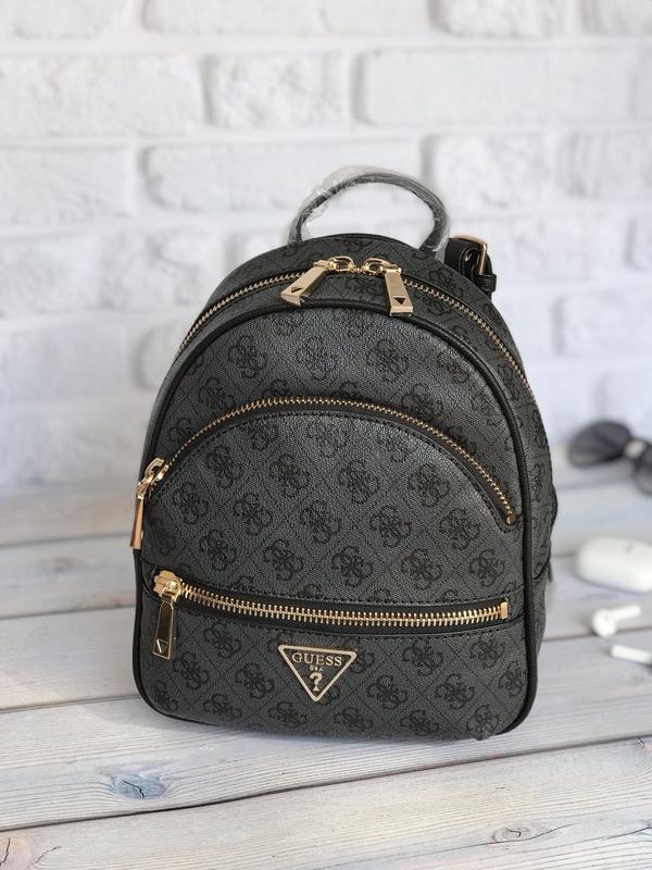 Рюкзак женский guess оригинал manhattan small backpack coal гесс серый ...