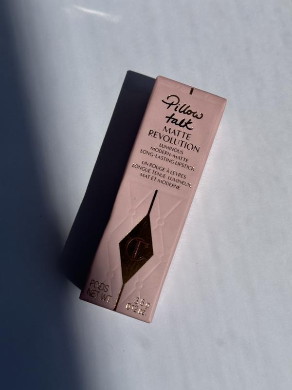 Charlotte tilbury матова помада pillow talk — цена 1850 грн в каталоге ...