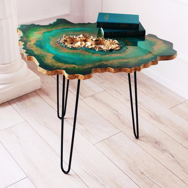 Столик журнальный из эпоксидной смолы geode-17 50x30 см — цена 6650 грн ...