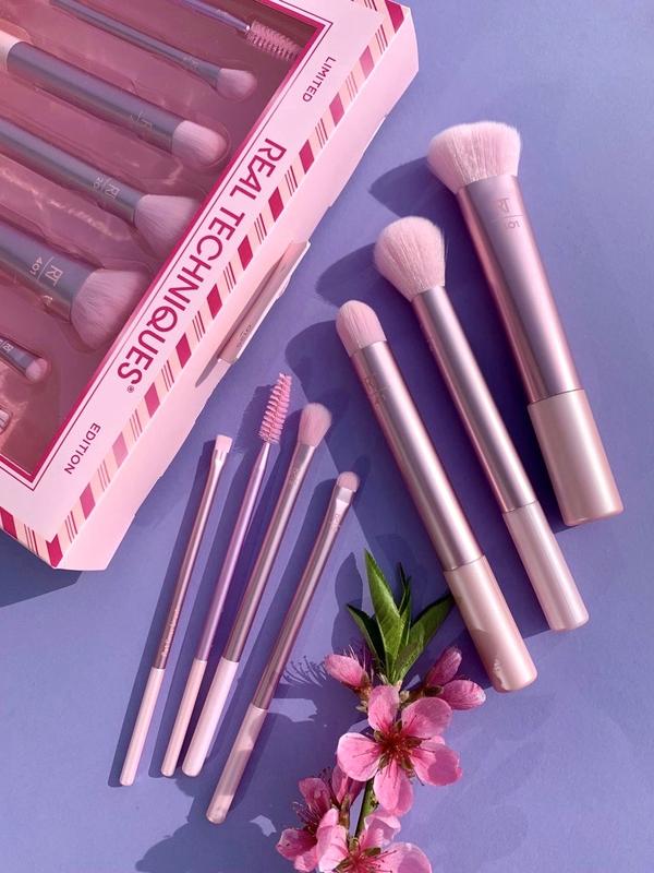 Real techniques limited edition light up the night 7 piece brush