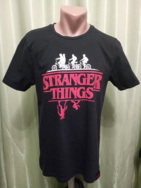 Офіційна продукція stranger things футболка stranger things догори дном ...