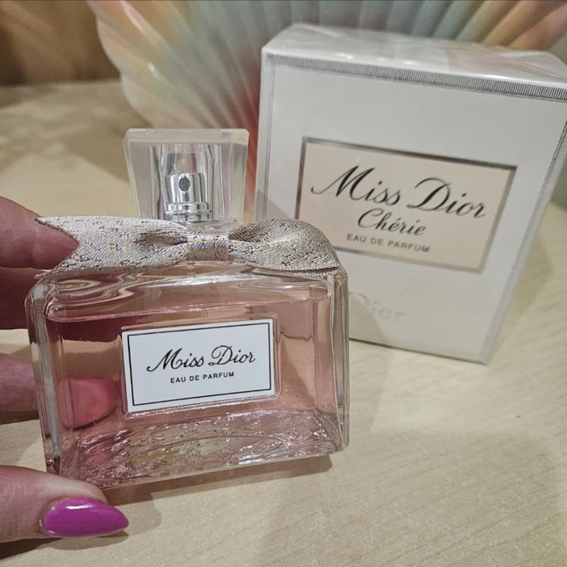 Парфумована вода miss dior cherie місс діор шері 100 мл — ціна 850
