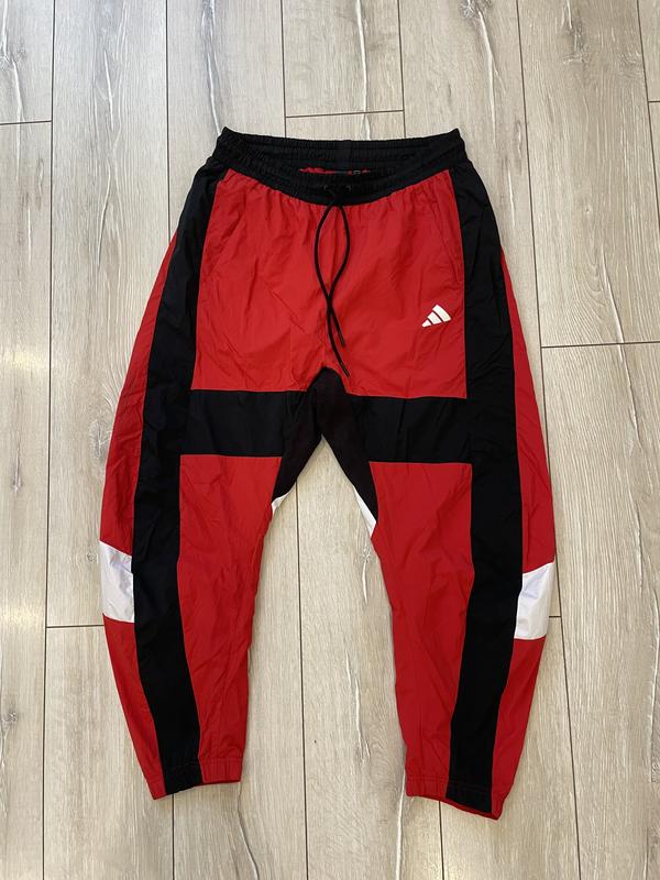 Нейлоновые спортивки adidas — цена 599 грн в каталоге Спортивные штаны ...