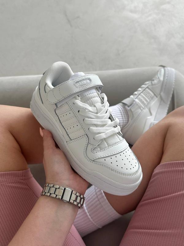Adidas forum white low deals
