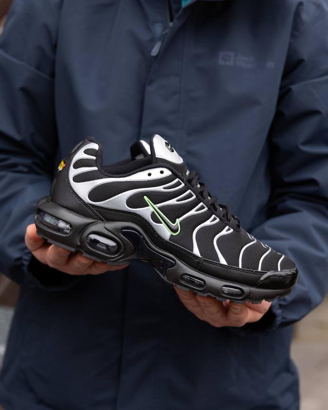 Мужские кроссовки найк аир макс плюс тн / nike air max plus tn black ...