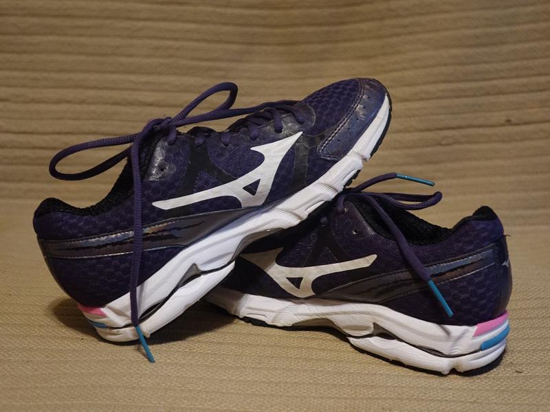Mizuno wave rider 17 2a hotsell