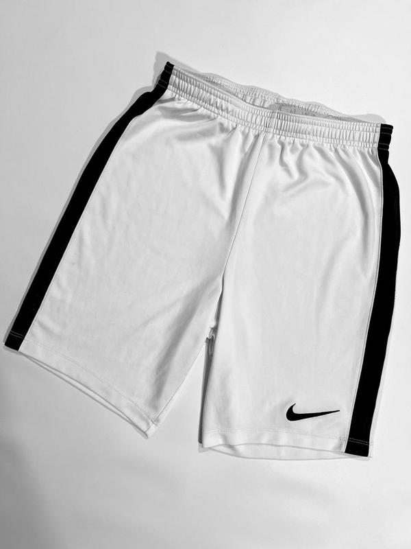 Шорты nike спортивн белые мужские,на парня оригинал — цена 600 грн в ...