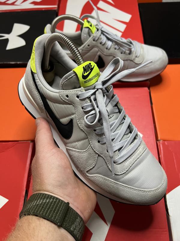 Nike internationalist damen grey on sale