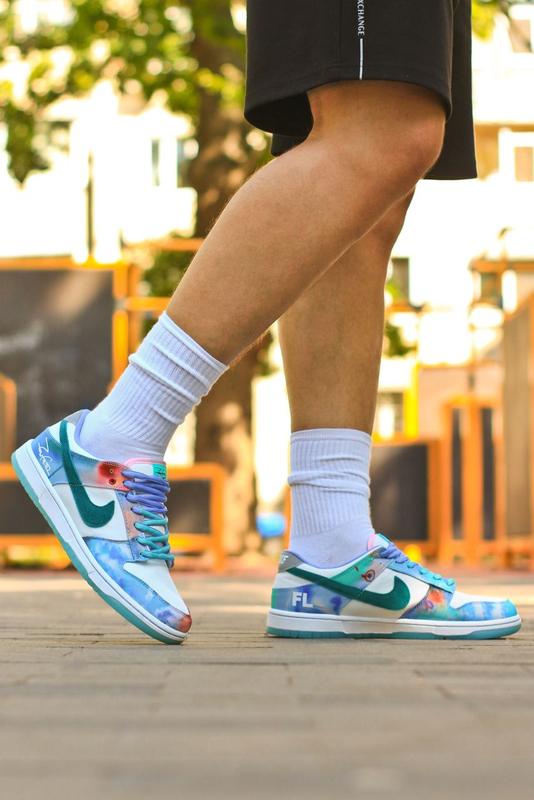 Чоловічі кросівки futura x nike sb dunk low — купити в Україні