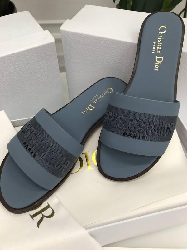 Жіночі шльопки шлепанцы в стилі dior диор — ціна 6100 грн у каталозі ...