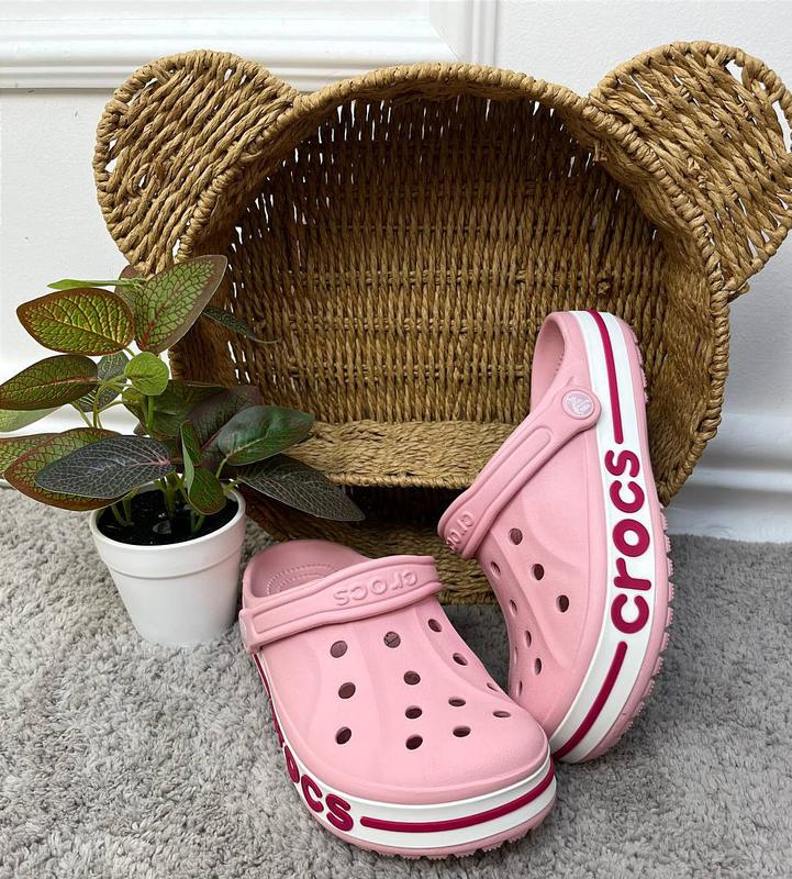 crocs bayaband clog pearl crocs crocs 1245 170490905 Crocs Classic Wu Tang Clan Slide Womens