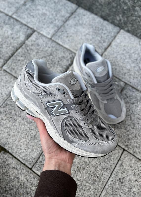 Женские кроссовки new balance 2002r grey 1950 беланс серого цвета