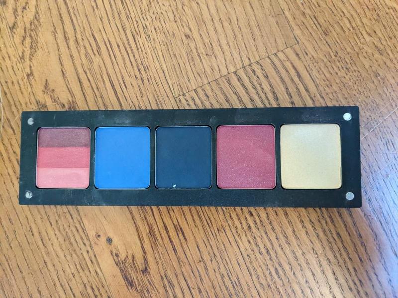 Тени inglot с палеткой — цена 58 грн в каталоге Тени для век Купить ...
