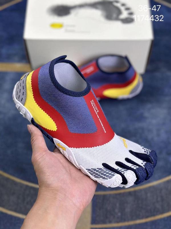 靴 Vibram FiveFingers 39 SUICOKE -411909348