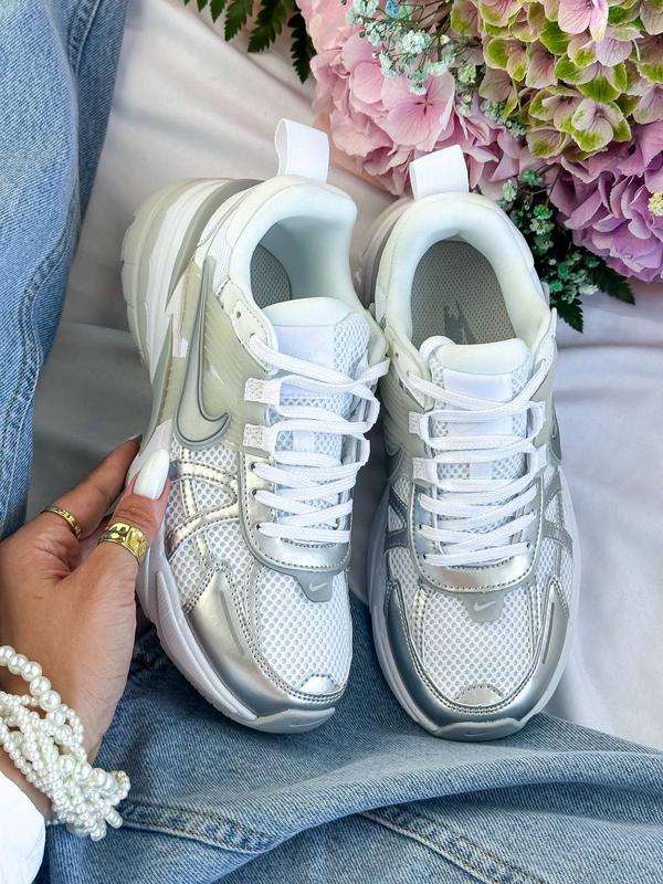 Nike v2k run white silver mint — цена 2650 грн в каталоге