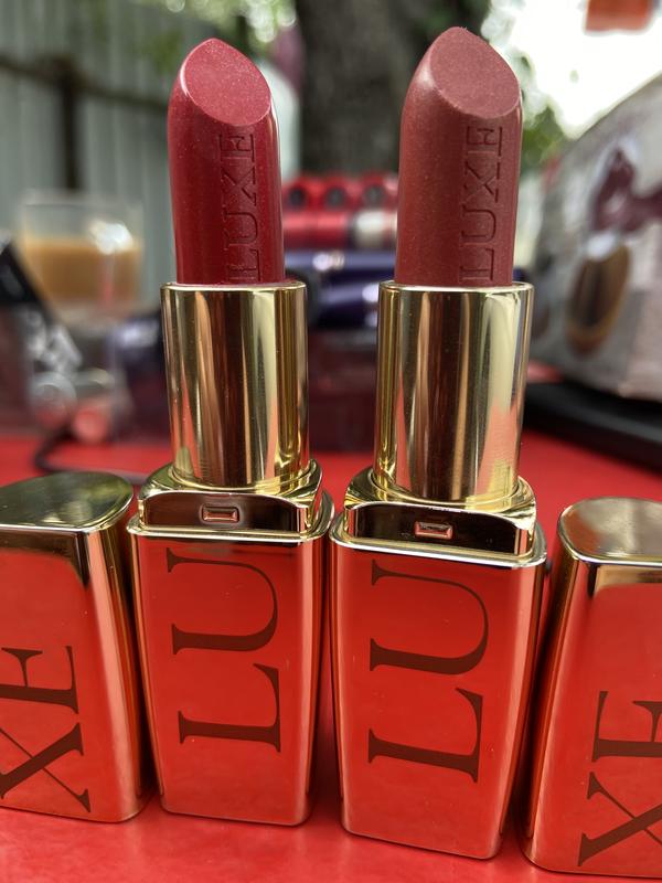 Помада luxe от avon/эйвон — цена 140 грн в каталоге Помада для губ ...
