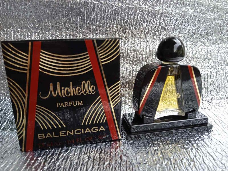 Cristobal balenciaga femme deals