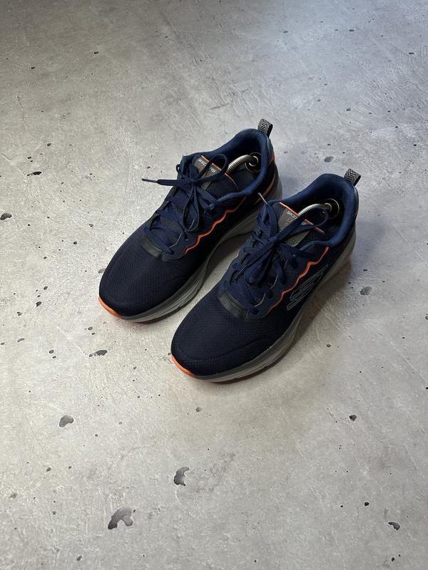 Sketchers official clearance