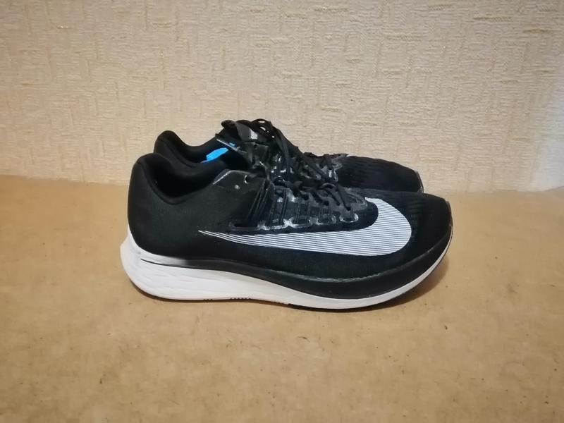 i nike zoom fly running 27 Nike 1800
