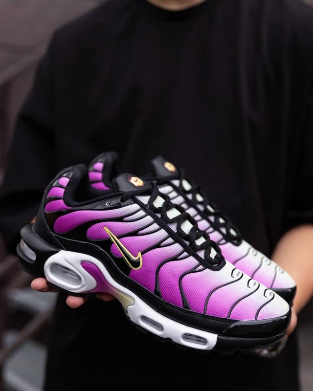 nike air max plus tn bold berry 2550 nike downshifter 8 fade blue herolaser orange 173860717