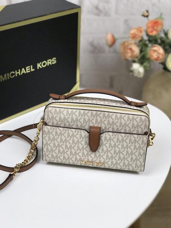 michael kors medium logo smartphone Logo bag Vardag 4600