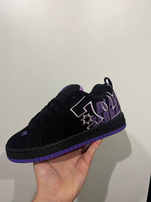 Dc shoes court graffik black purple — ціна 2900 грн у каталозі Кросівки ...