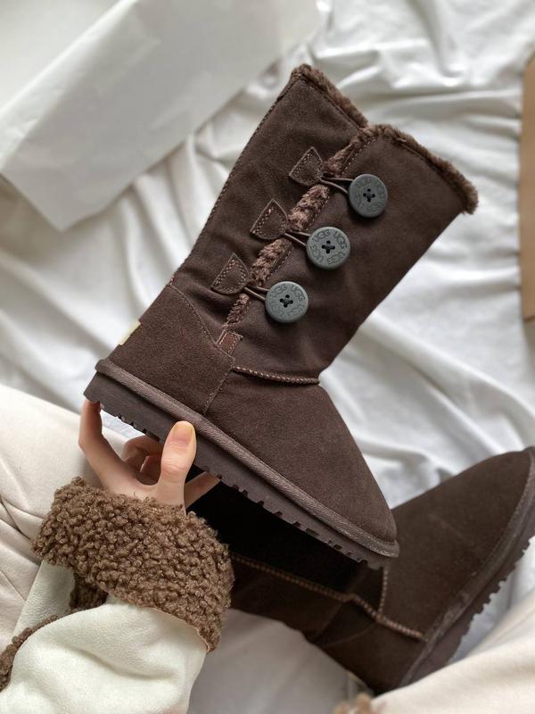 Dark brown uggs sales