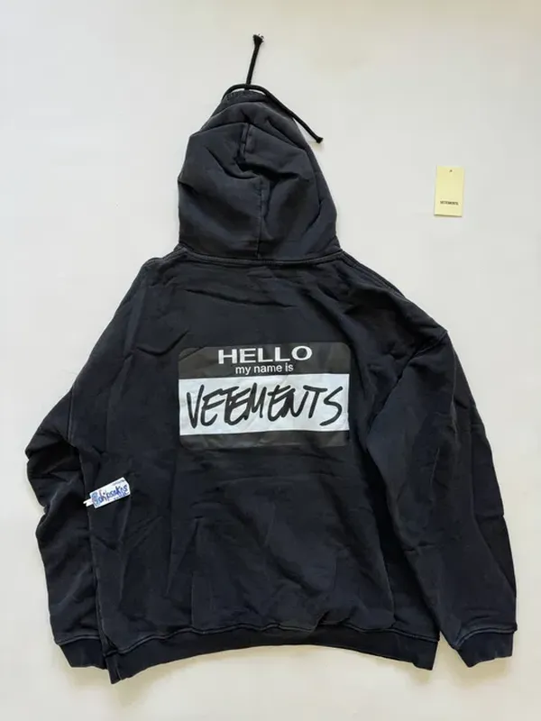 Vetements black hoodie sale