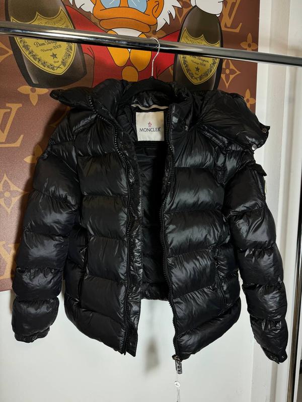 Женская куртка moncler — цена 4690 грн в каталоге Куртки ✓ Купить