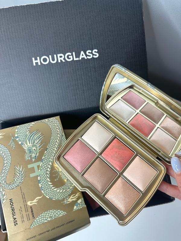Палитра hourglass dragon palette — цена 5500 грн в каталоге Наборы ...