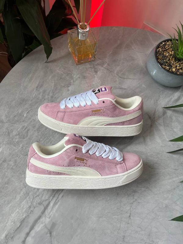 Pink and gray pumas best sale