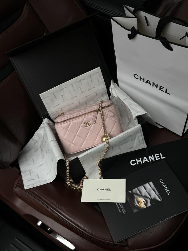 175958704 Chanel classic powder lambskin pearl crush vanity bag gold 4900