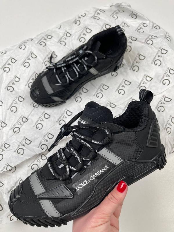 D and g shoes price hotsell
