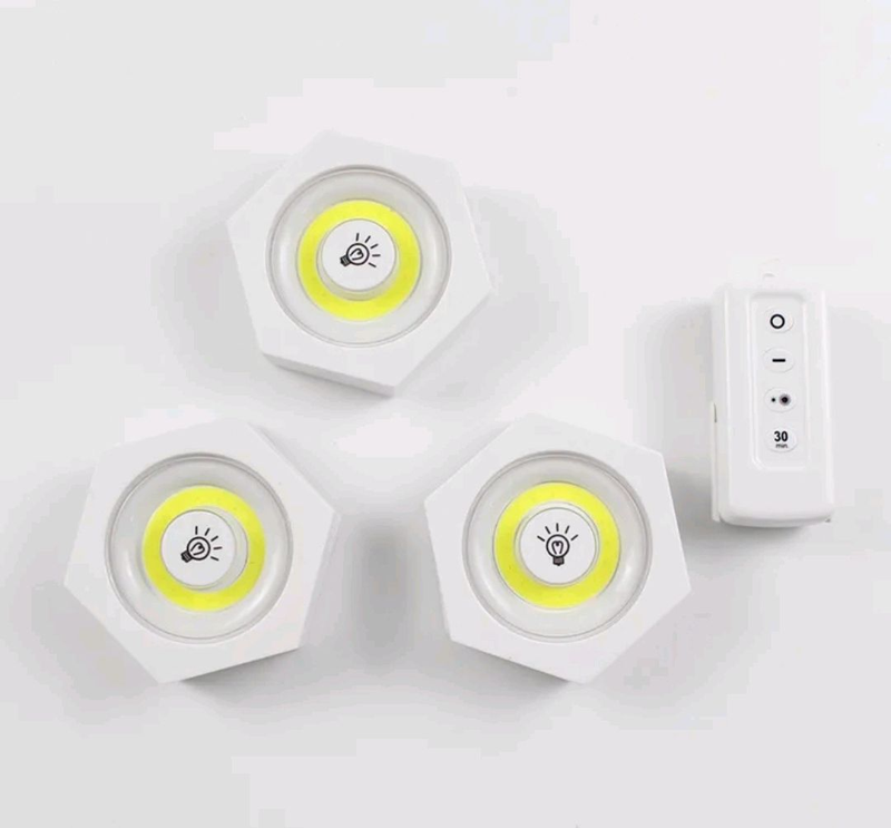 Led світильники точечні на батарейках з пультом — ціна 380 грн у ...