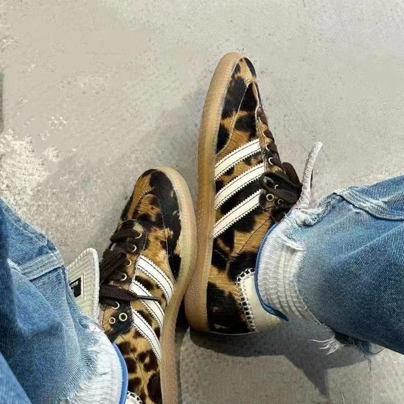 Адидас леопард adidas wales bonner leopard — цена 1999 грн в каталоге ...