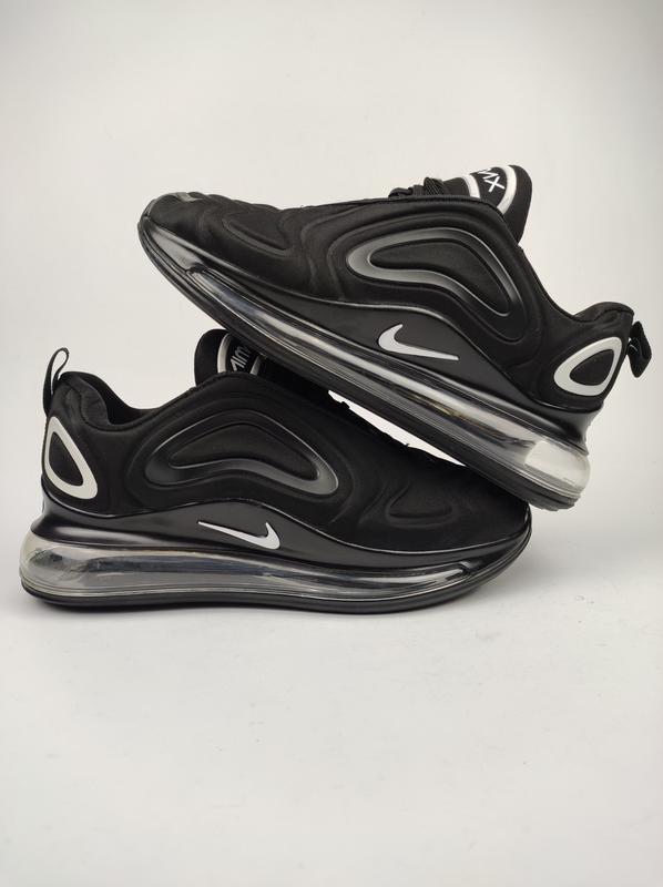 Nike 720 black and white hotsell
