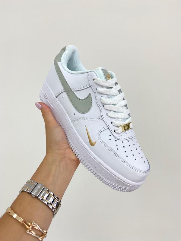 Nike air force 1 grey gold best sale