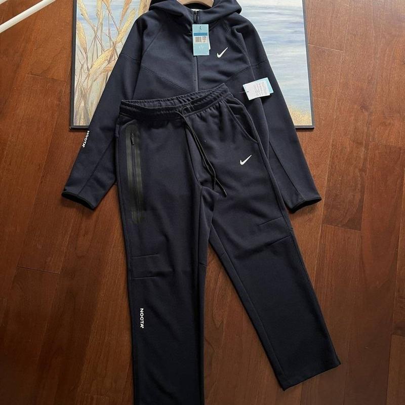 Nike nocta tech fleece — цена 3690 грн в каталоге Спортивные