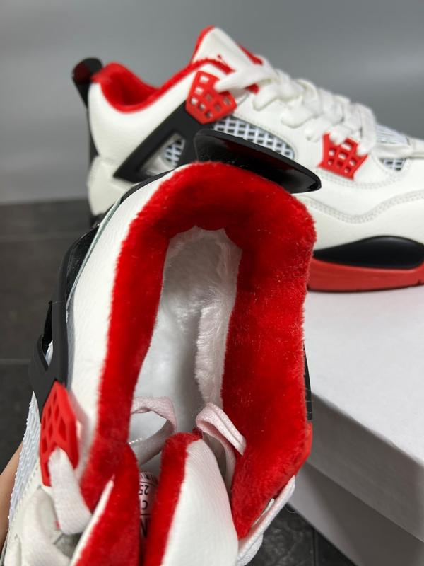 Jordan Air Jordan 4 ホワイト/ブラック/レッド Nike air jordan retro 4 fur white/red/black — цена 2850 грн в