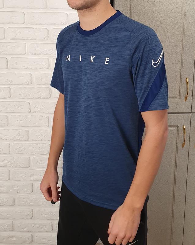 Чоловіча легка спортивна футболка nike dri fit оригінал / найк драй фіт ...