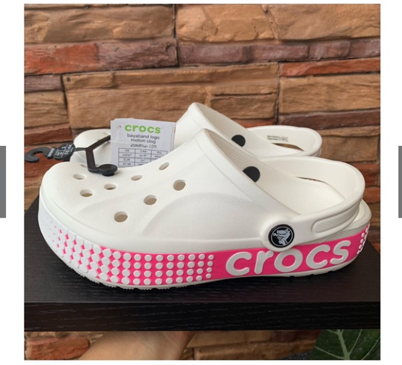 Crocs bayaband logo motion clog white женские кроксы сабо летние ...