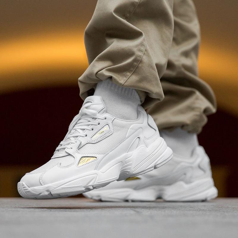 adidas falcon ee8838