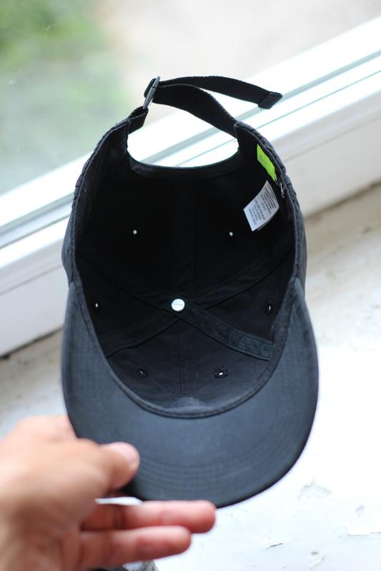 nike metal swoosh logo