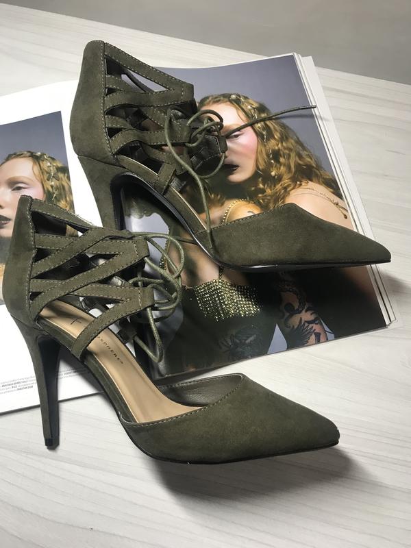 Туфли, закрытые босоножки на каблуке от primark p. 7 40/41 (26,5см ...