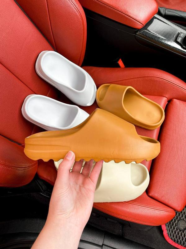 1124 slippers white black carrot pistachio latte mokka — ціна