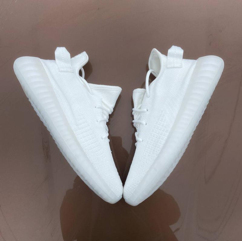 Yeezy best sale plain white