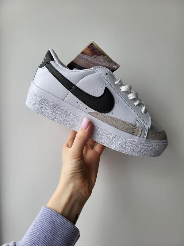 Женские кроссовки найк блейзер белые nike blazer low platform white ...