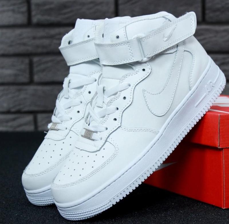 Nike air force оригинал купить. Кроссовки Nike Air forseженские. Найк Эйр Форс 1 женские оригинал. Женские кроссовки Nike Air Force 1. Найк АИР Форс 1 женские высокие.