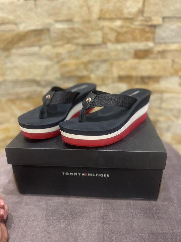 Шлепанцы tommy hilfiger — цена 750 грн в каталоге Шлепанцы Купить ...